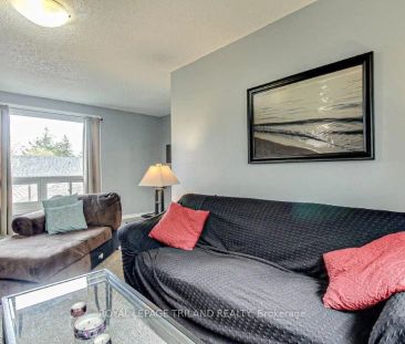 256 Edinburgh Street #Upper Unit - Photo 2