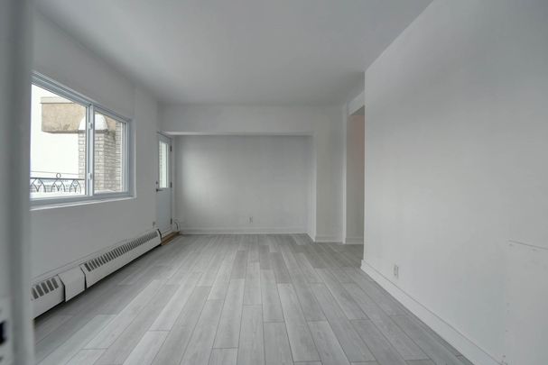 809 Bloomfield Avenue - Photo 1