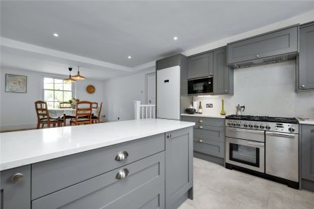 Hampton Court Road, East Molesey, KT8 - Photo 5