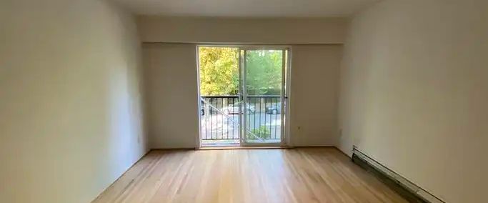 The Pinecone Building In Fairview, Top Floor Studio! | 1636 West 10th Avenue, Vancouver - Photo 1