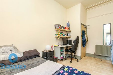 7 bed Flat for Rent - Photo 3