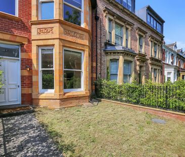 18, West Avenue, Gosforth, Newcastle upon Tyne, NE3 4ES - Photo 1