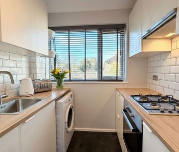 2 bedroom maisonette to rent - Photo 4