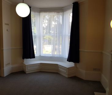 Balmoral Place, Halifax, HX1 - Photo 6