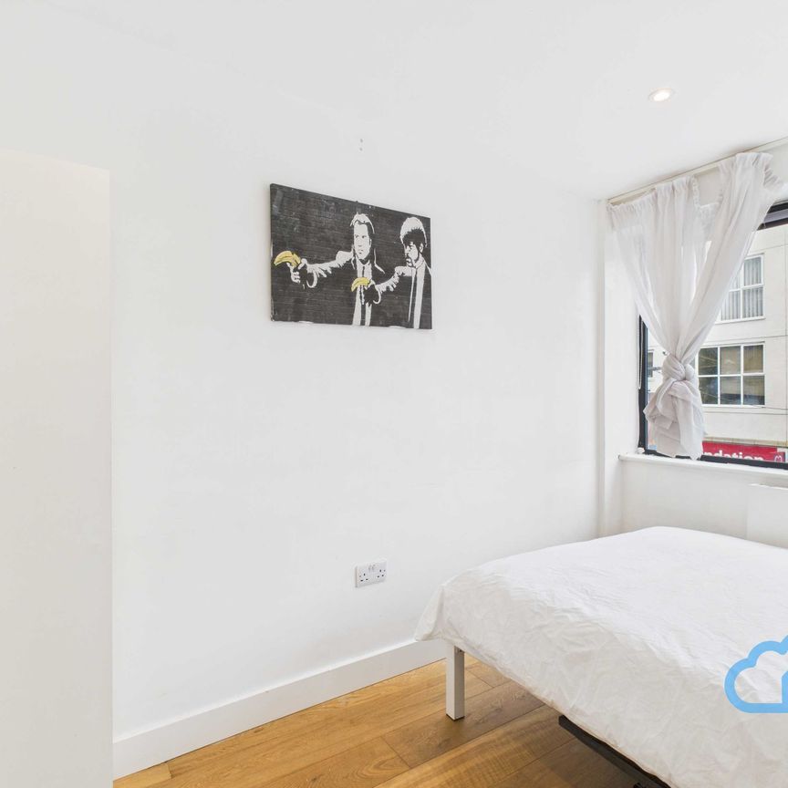 RM1 Eastmead | Farnborough | GU14 7SA - Photo 1