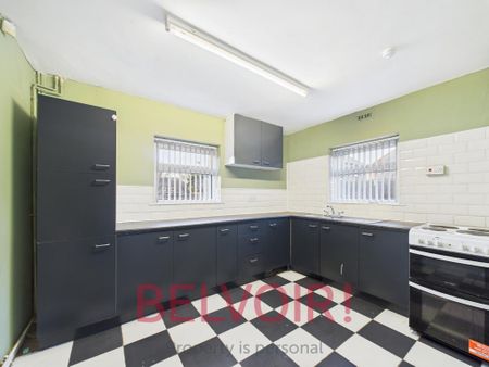 3 bedroom semi-detached house to rent - Photo 5