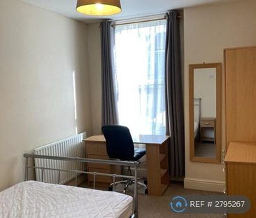 4 bedroom terraced house to rent - Photo 2