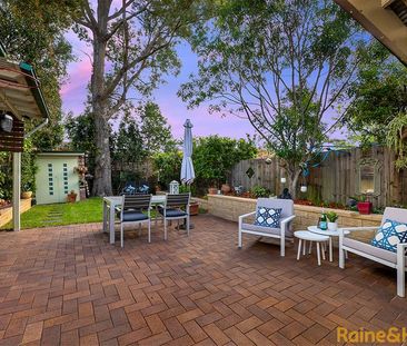 CONVIENTLY LOCATED FAMILY HOME - Photo 3