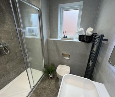 4 Bedroom Detached To Let - Photo 5