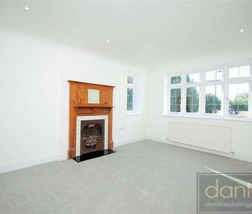 Hayland Close, Kingsbury, NW9 - Photo 1