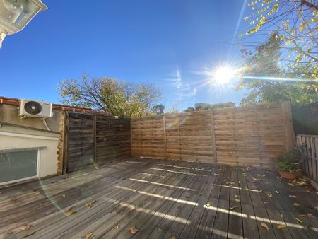 Location Appartement 2 pièces 51m² MARSEILLE 13ème - Photo 3