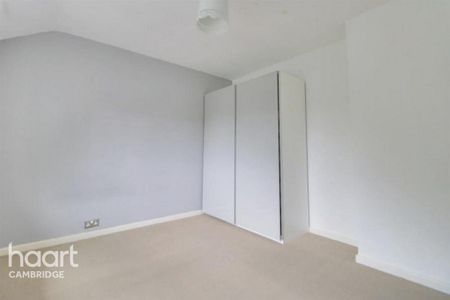 3 bedroom end of terrace house to rent - Photo 3
