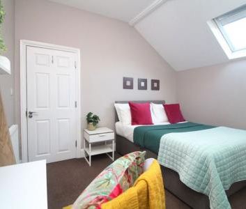 Newbould Lane, S10 - Photo 3