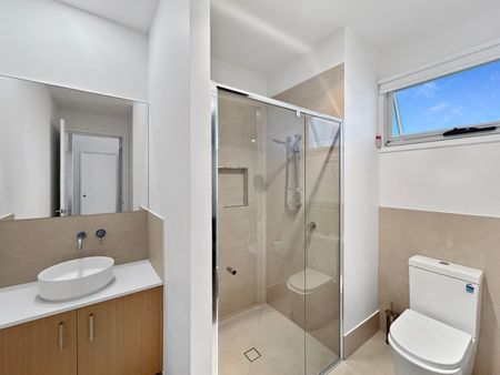 1/17 Sunflower Crescent, Nirimba QLD 4551 - House For Rent | Domain - Photo 5