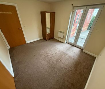 1 bedroom Flat To Let - Photo 1