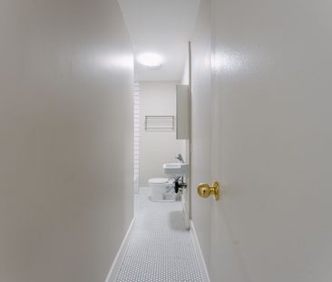 For Lease - 2584 Yonge Street Unit# C, Toronto, Ontario - Photo 2