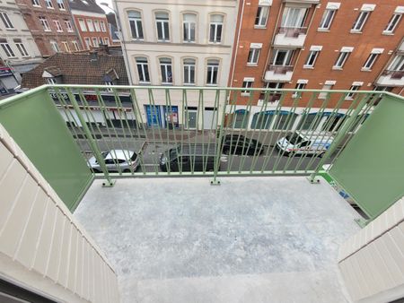 Location Appartement 3 pièces 62m² LILLE 59000 - Photo 3