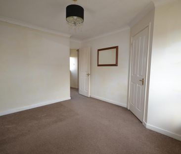 3 bedroom detached house to rent - Photo 3