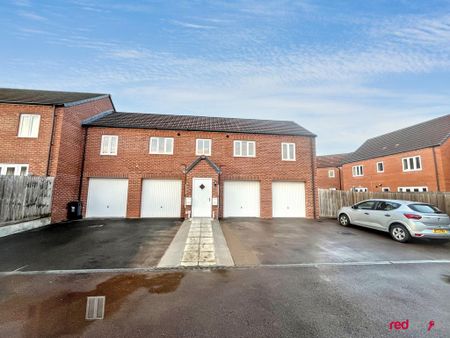 1 bedroom coach house to rent - Photo 2