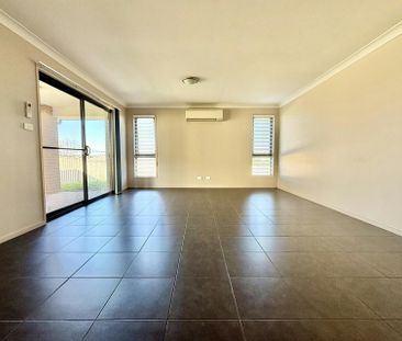 Spacious 4-Bedroom Family Home - Photo 6