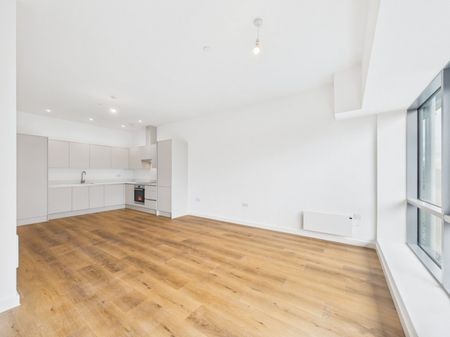 Lakeside West, Causeway, Staines-Upon-Thames,TW18 - Photo 3