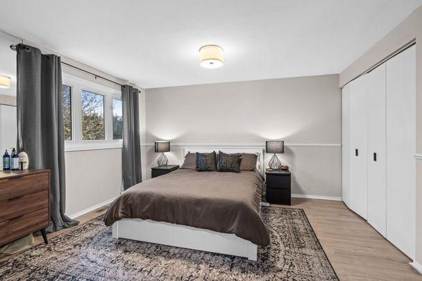 For Lease - 115 McClellan Road, South of Baseline to Knoxdale, Ontario - Photo 1