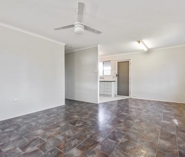 Charming 3 Bedroom Home in Caboolture South! - Photo 2