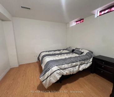 28 Mossgrove Crescent #(Basement) - Photo 3