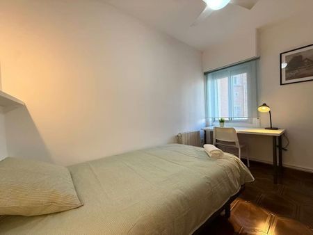 Avenida del Cardenal Herrera Oria, Madrid, Community of Madrid 28035 - Photo 4