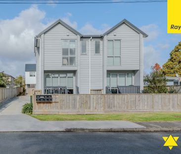 Modern, Low-Maintenance Living in Te Atatu Peninsula - Photo 6