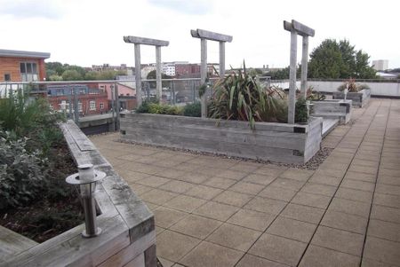 Studio to rent - Photo 5