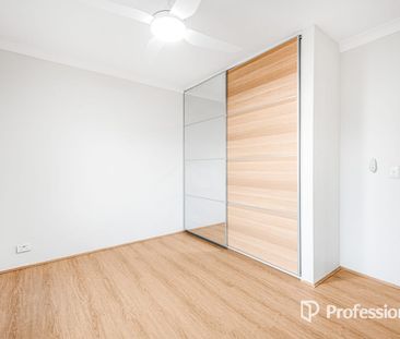 Renovated 3 x 1! - Photo 6