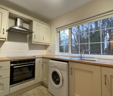 11 Strathearn Court, Holywood, BT18 9NP - Photo 4