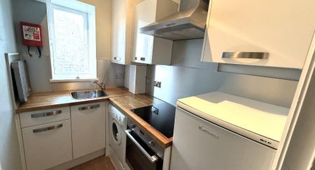 P2004: Mid Stocket Road, West End, Aberdeen - Photo 5