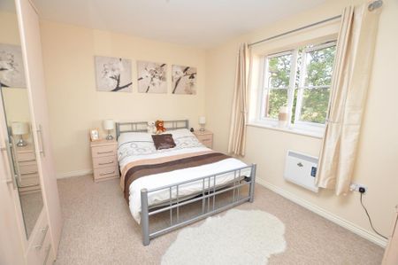 2 bedroom apartment to rent - Photo 4