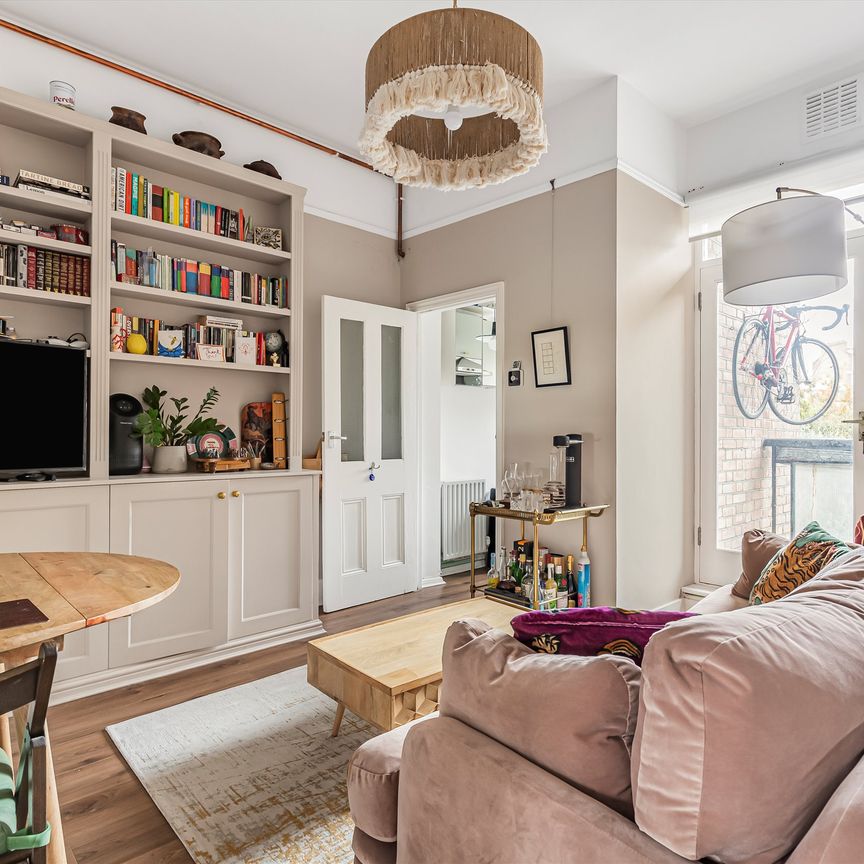 St. Stephens Terrace, Oval, SW8, London - Photo 1