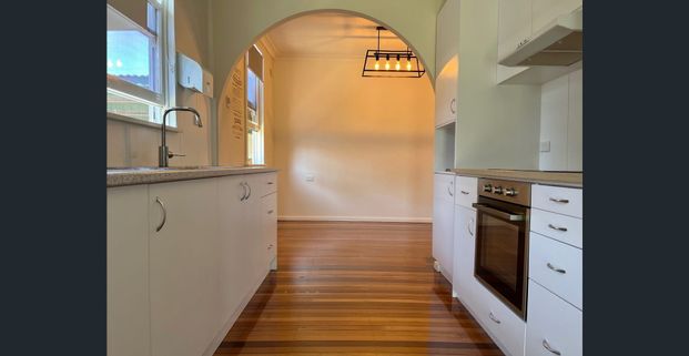 Beautiful Family Home! - Photo 1