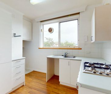 PERFECT FITZROY LOCATION - Photo 1