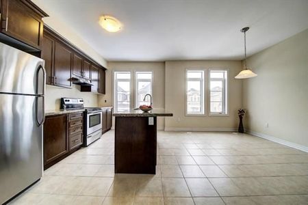 For Lease - 3092 Eberly Woods Drive, Oakville, Ontario - Photo 5