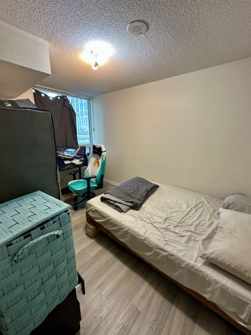 For Lease - 19 Grand Trunk Crescent Unit# 509, Toronto, Ontario - Photo 2