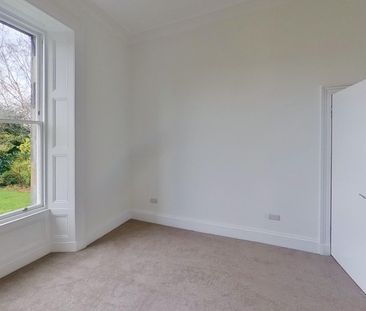 3 bedroom apartment to rent - Photo 4
