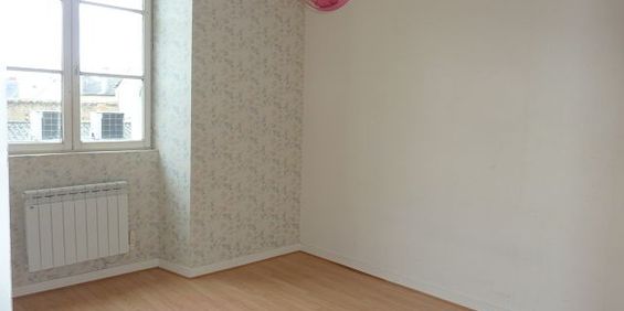 Location Appartement 2 pièces 54m² MONTMORILLON 86500 - Photo 3