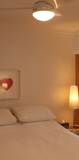 Apt. 3 1/2, Meublé Et Rénové - Photo 2
