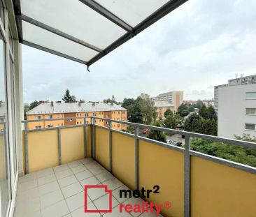 Pronájem bytu 1+kk, 39 m - Fotografie 2