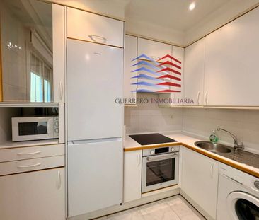 Apartamento de alquiler en Calle Paseo, Centro - Photo 5