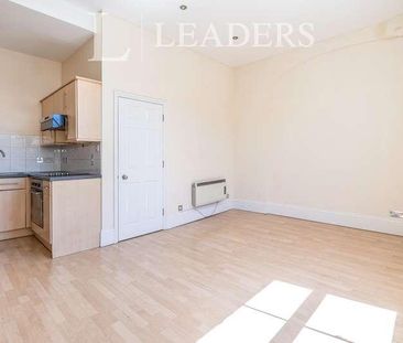 Canute Castle, Royal Crescent Road, Southampton, SO14 - Photo 1