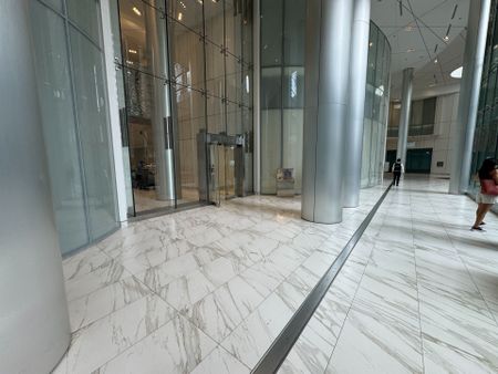 For Lease - 14 York Street Unit# 409, Toronto, Ontario - Photo 3
