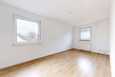 PHI AACHEN – Moderner Familientraum mit Doppelgarage in beliebter Lage von Herzogenrath-Merkstein! - Photo 3