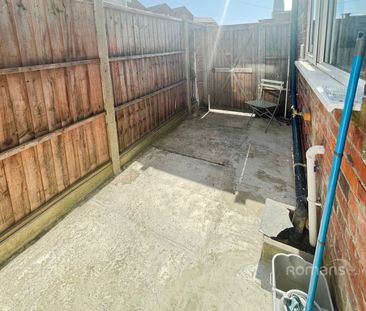 1 bedroom property to rent - Photo 4