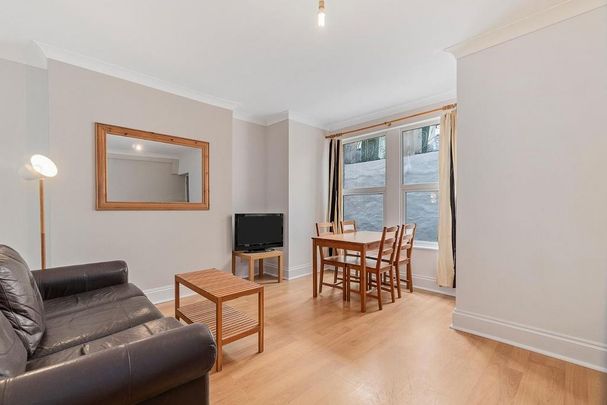 5 bedroom house to rent - Photo 1